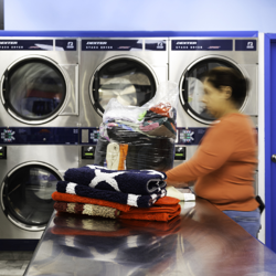 Wash And Fold In Action 01